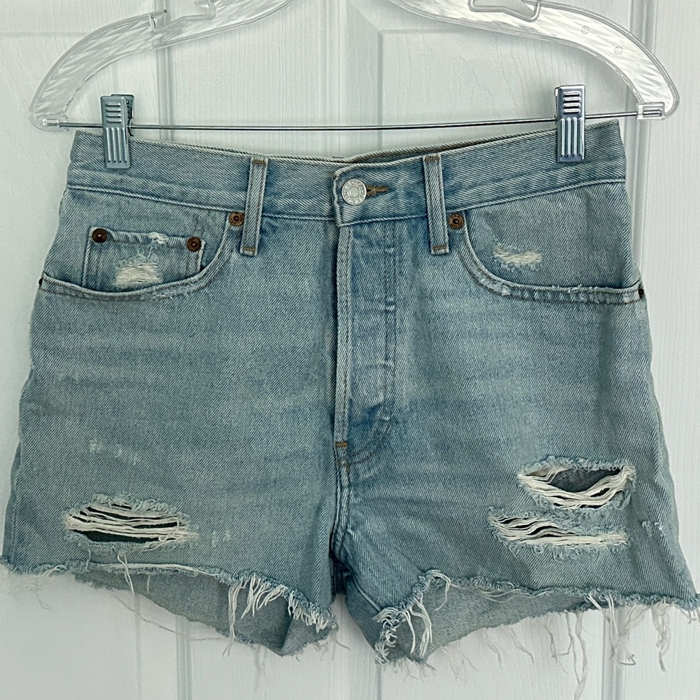 Re/Done 70s High Rise Denim Distressed Jean Shorts, size 27